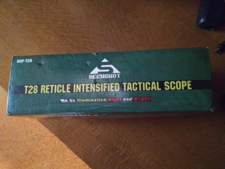Visor leapers accushot scp-t28, optica de 4x28, es una imitacion de los Hensoldt Z24, Lo compre nuevo 02