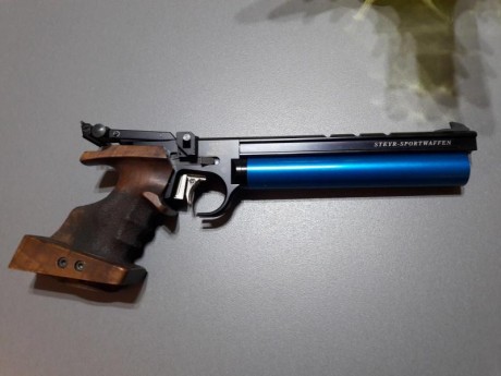 Un amigo vende pistola STEYR lp 50 impecable 
con poco uso y un disparador completo de repuesto nuevo 00