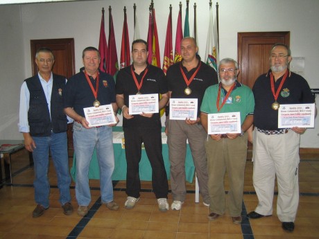 Hola a todos.

La Delegación Provincial de Sevilla de la Federación Andaluza de tiro olímpico va a realizar 120