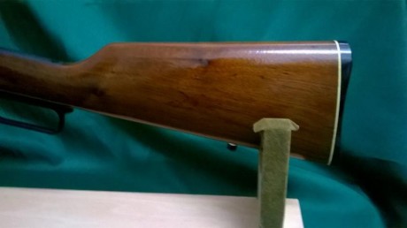 Se vende Marlin modelo 1894 en calibre 44rm, está perfecto de maderas y metales, carga 9+1,  lleva  punto 00