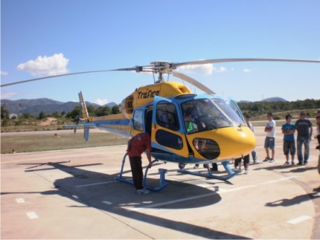 Carristas y colegas todos. Como pudistes comrpobar, la milicia me impidio asistir a la reunion, reunion 12