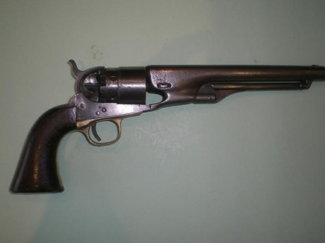 vendo colt modelo Army 1860, cal. 44, inscrito en el libro de coleccionista, con todos sus números iguales, 00