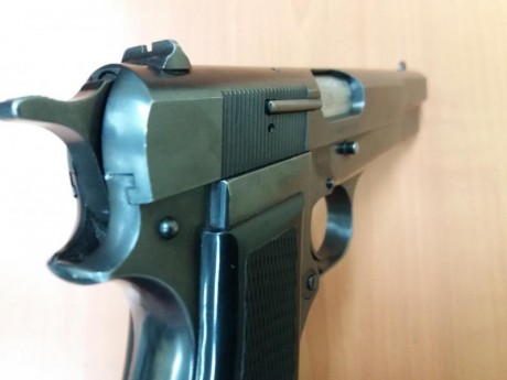 Vendo Pistola FN Browning calibre 9-P
Con dos cargadores, en muy buen estado, pocos tiros.
Precio 250€. 02