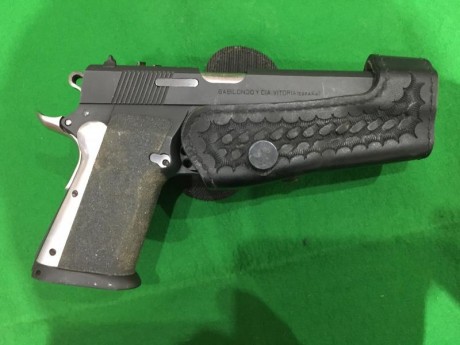 ---VENDIDA--- 
Vendo por no usar, esta Llama MAX II calibre 45 ACP con 3 cargadores de 13 cartuchos cada 10