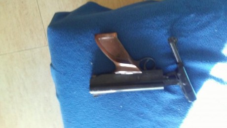 Hola
Cambio pistola de aire antigua de fabricación alemana (197+) modelo EMGE lp3a en 4.5  por visor para 00