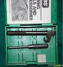 Vendo por no usar extractora de pistones Berdan de la marca RCBS , en su estuche.
precio 50 € 55€ con 02