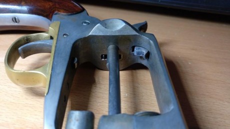 Lo dicho, vendo revolver de avancarga de la marca Uberti, Remington new model army del calibre .44

El 21