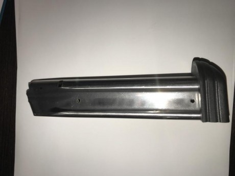 Hola, vendo cargador SPS de 170 mm para 9 y 38.
Poco uso.
Precio nuevo 110, lo vendo en 80.
Saludos 01