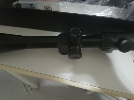 Hola, pongo a la venta visor Vector 10-40x50 para disparos largos . Esta nuevo, nunca se ha usado.
Podéis 01