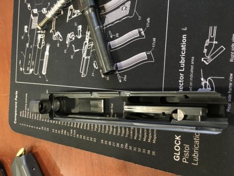 Hola, vendo mi Sig Sauer Sp2022, con 200 cartuchos tirados, está impecable, lleva su correspondiente caja, 02