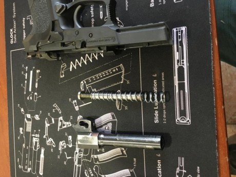 Hola, vendo mi Sig Sauer Sp2022, con 200 cartuchos tirados, está impecable, lleva su correspondiente caja, 01