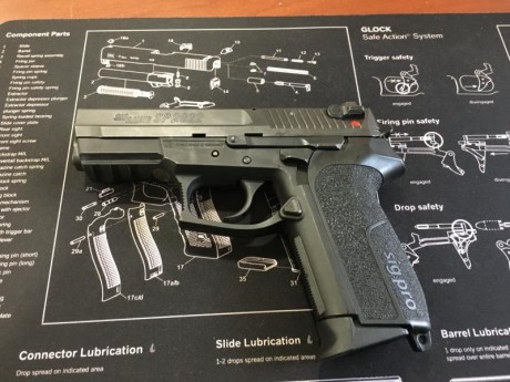 Hola, vendo mi Sig Sauer Sp2022, con 200 cartuchos tirados, está impecable, lleva su correspondiente caja, 00