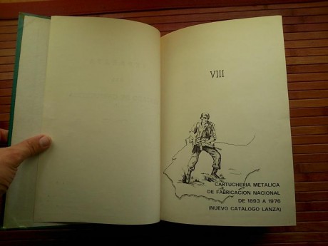 Cartuchería metalica de fabricación nacional de 1893 a 1976. Nuevo Catálogo Lanza.

470pp. 1978.

Es el 01