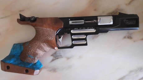 VENDO PARDINI SP 22 LR , MUY BUEN ESTADO Y CERO PROBLEMAS. CREO QUE ES DEL AÑO 2.008 ESTA COMO NUEVA.
TIENE 02