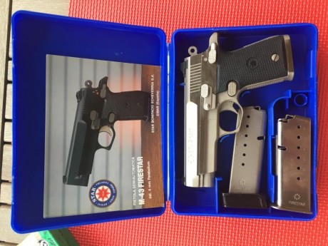 -Pistola en excelente estado,sin apenas uso,comprada por capricho. Es de 9mm pb, guiada en F,tiene caja 00