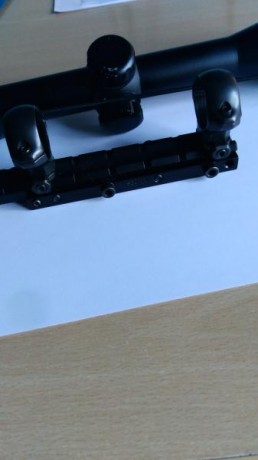 Visor BUSHNELL BANNER  3X9-40  Reticula MULTI-X.

Vendo con anillas y bases como se ve en las fotos.

 22