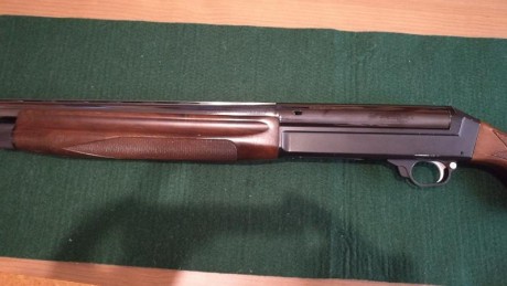 VENDO Benelli SL121 calibre 12, funciona perfectamente y está en perfecto estado. La escopeta se encuentra 01