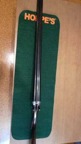 Vendo escopeta de perrillos antigua de la marca Sarasqueta del calibre 12. Esta restaurada.
El arma esta 20