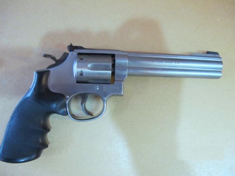Vendo revolver smith and wesson de 6" 22LR perfectisimo estado solo para pruebas balísticas precio 01