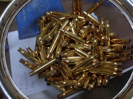 Pues lo dicho, vendo 150 vainas de l .222 Remington magnum  de la marca sako con un solo tiro.

Las vainas 02