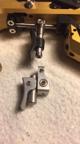 Se vende pistola IMPOLUTA, se compro a finales de Febrero.

Es una versión especial conmemorativa de los 12