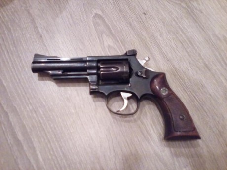 Vendo revolver llama comanche II calibre 38special de 4 pulgadas de cañon
100€ el arma se encuentra en 01