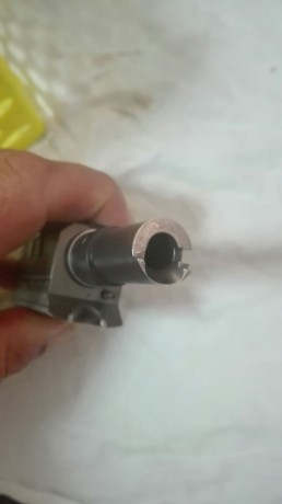 Vendo pistola WALTHER GSP EXPERT CALIBRE 32 con cacha fija en buen estado y con el armazón de la pistola 72