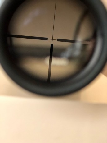 Vendo visor Meopta Artemis 2000 1.5-6x42  con sus monturas  warne todo en estado impecable, el lote completo 00