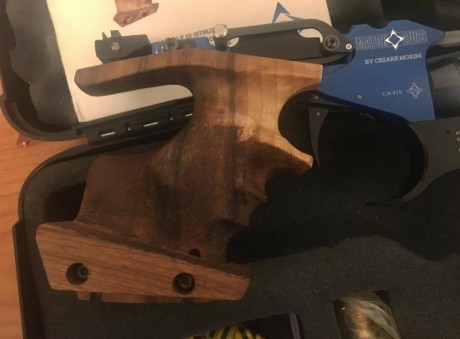 Vendo pistola Match Guns MGH1 Híbrida. Comprada nueva en 2013.

‪Con cacha original M, adicional comprada 11