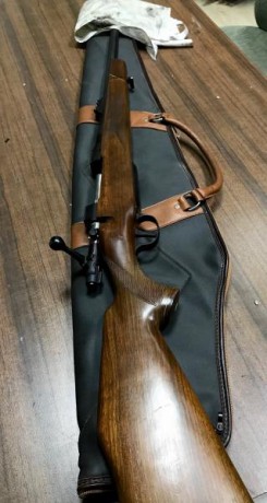 Rifle Breno modelo ZKK-602, calibre 300 W magnum, en perfecto estado.
Buena madera y mejor acero. 
600 02