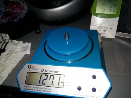 Pues ahí va eso..
He pillado otro molde nuevo al eslovaco y no veais como va. Es un molde custom, de hierro, 01