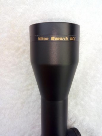 vendo vior nikon monarch 1.5-6x42 con reticula iluminada en rojo y verde, en segundo plano focal.
tubo 02