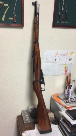 Mosin M38 (la versión corta), en 7,62 ruso, de 1945. Poco decir de este trozo de historia. Esta en Ciudad 02