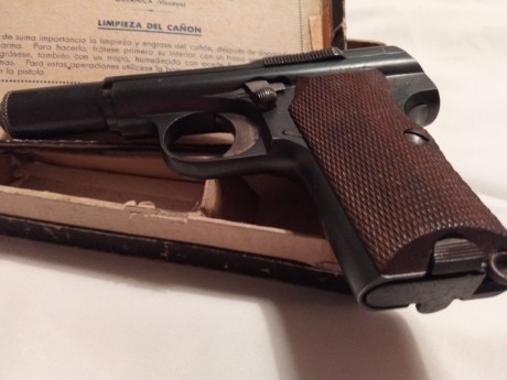 Buenas,

Pongo a la venta esta Astra 300 de un amigo, inscrita en libro de coleccionista en perfecto estado 02