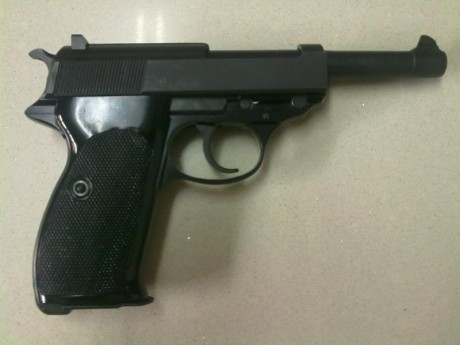 Compraria  pistola Walther P38 en buenas condiciones esteticas y de tiro. Tambien cambiaria por arma corta 30