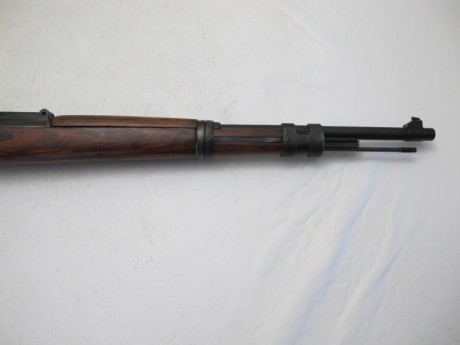 Vendo Mauser K98 S-42 G de 1.935 cal. 8x57 en muy buen estado y según me dijo un forero, de captura rusa.

Maderas 00