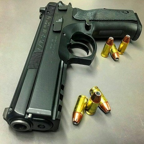 Busco una CZ 75 SP01 Tactical del 9pb. Aunque la Phantom tambien seria una opcion...

Gracias de antemano.

Saludos 00