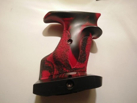 Voy a mandar a destruir una Hammerli x-esse sport cuyo cañón fue severamente maltratado por su anterior 00