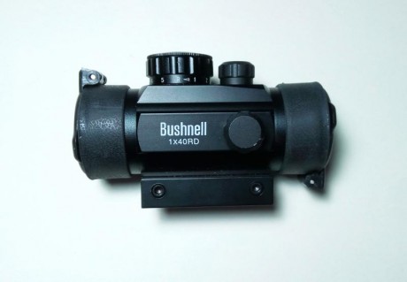 Se vende visor de punto rojo/verde Bushnell 1x40 en buen estado. Se ha usado sobre carabinas del .22LR.

Precio: 02