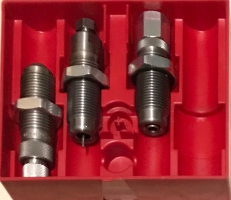 Vendo pistola Astra 3000 en calibre 7,65. Esta en perfecto estado tanto de pavonado como de funcionamiento, 01