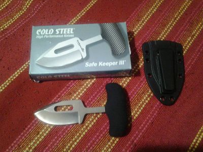 Hola, vendo la navaja Spartan (80 euros) y el cuchillo Safe Keeper III (40 euros). Se encuentran en Madrid, 00