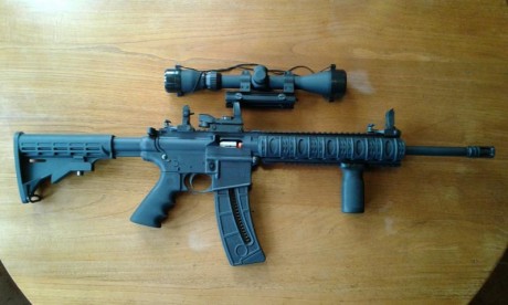 Hola, pongo a la venta mi carabina MP 15/22 en un lote conjunto con sus extras.   No vendo por separado, 02
