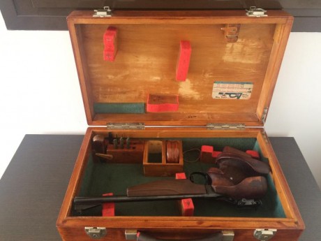 Vendo pistola libre TOZ35 con su caja 
algunas herramientas de limpieza 
 funciona bien 300€ 
       esta 00