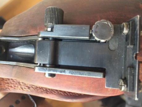 Vendo pistola libre TOZ35 con su caja 
algunas herramientas de limpieza 
 funciona bien 300€ 
       esta 21