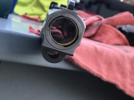 Hola, pongo a la venta mi Targetchampion 9mm en perfecto estado,lleva cañón de 5",va con 3 cargadores.Pistola 22