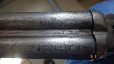 Hola a todos!!!
Podría alguno indicarme  el fabricante  de esta escopeta. 
Cualquier información seria 02