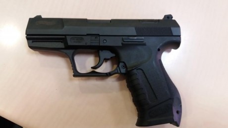 Hola a todos. Vendo pistola Walther P99. Con maletín original, 2 cargadores, 2 lomos intercambiables para 01