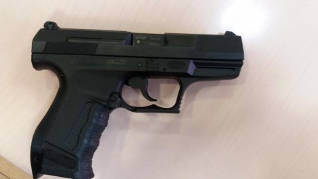 Hola a todos. Vendo pistola Walther P99. Con maletín original, 2 cargadores, 2 lomos intercambiables para 00