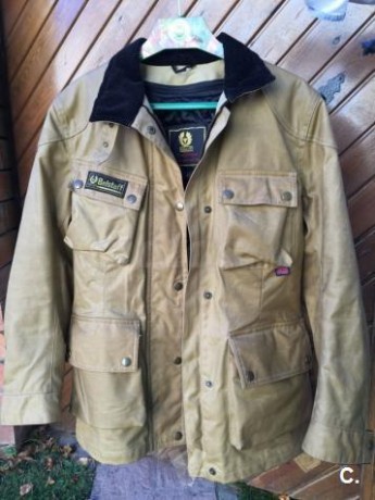 Hola vendo chaqueta belstaff Tourist trophy para moto, con protecciones homologadas y desmontables en 02