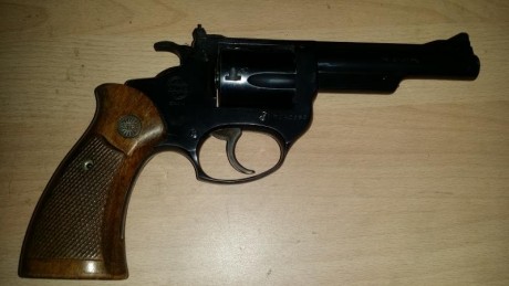 Por tener otros proyectos en mente me veo obligado a vender mi querido revolver Astra modelo Cadix del 01